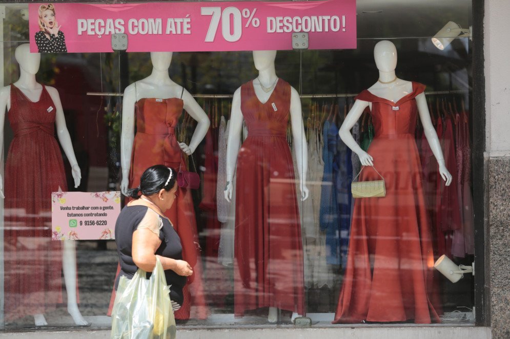 Black Friday 2026: consumidor já pesquisa preços há um mês, e confecção plus size aposta no fim de ano para recuperar vendas