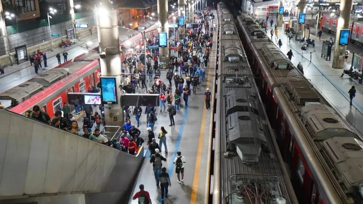 Metrô abre licitação de R$ 14,6 milhões para trocar as coberturas das estações Brás e Pedro II