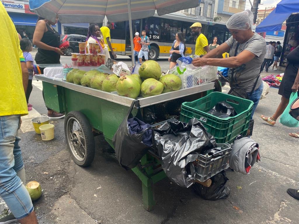 Rua comercial no Brás